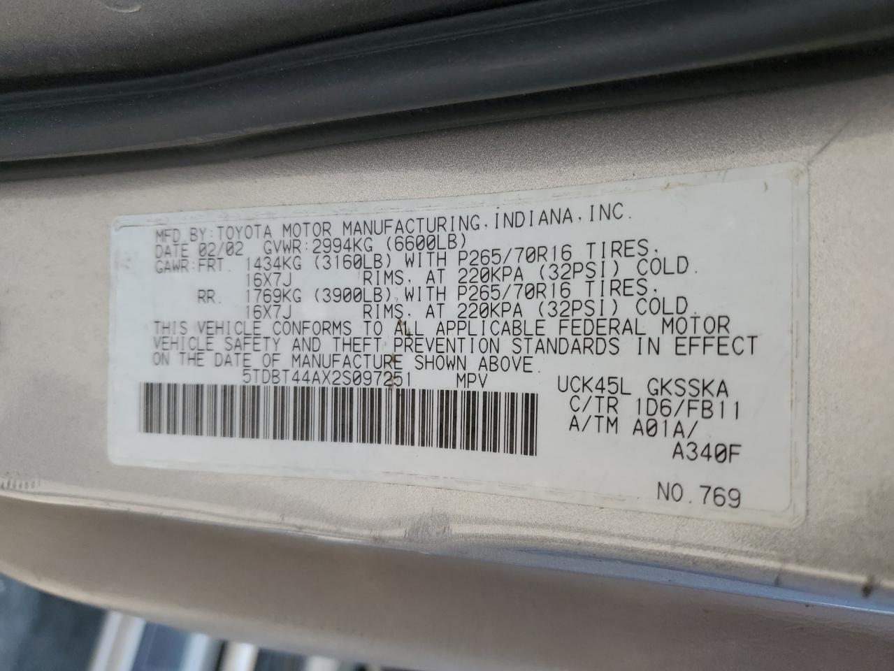 2002 Toyota Sequoia - Image 13