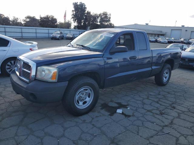 2005 Dodge Dakota St