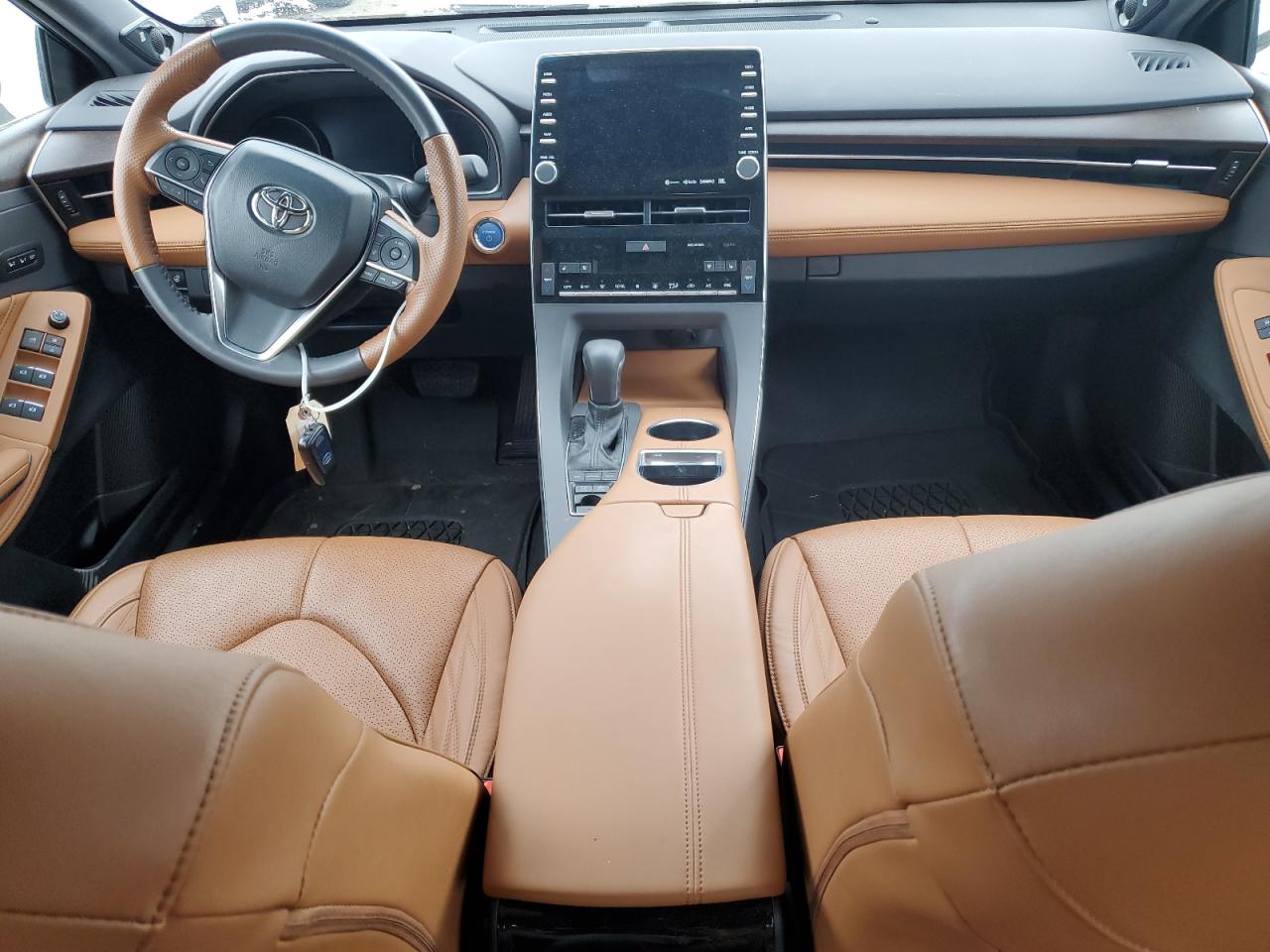 2021 Toyota Avalon - Image 8