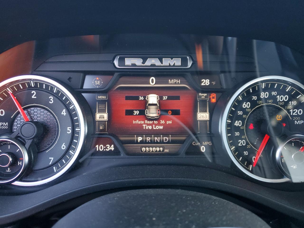 2022 RAM 1500 - Image 9