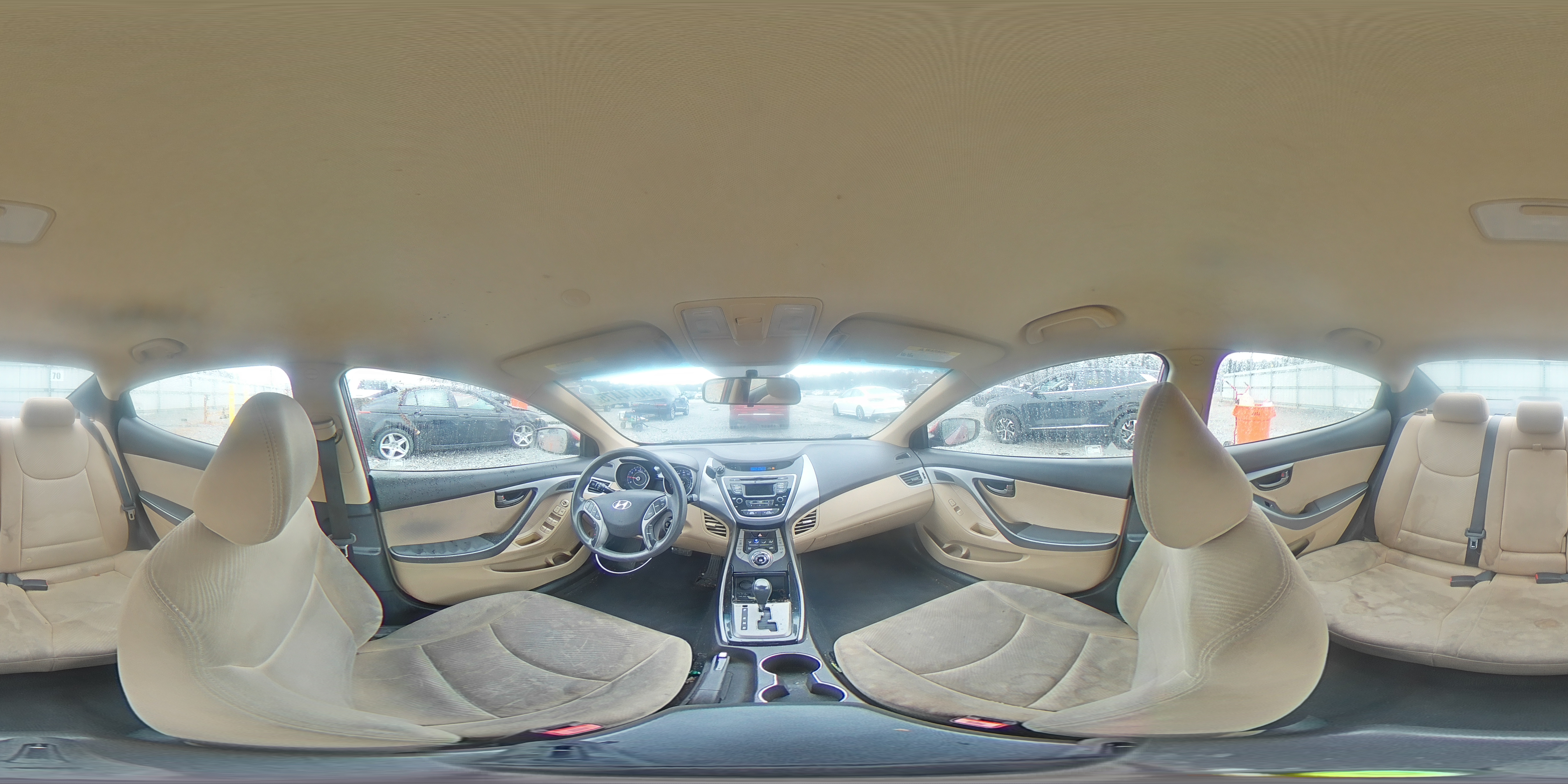 2013 Hyundai Elantra - Image 14