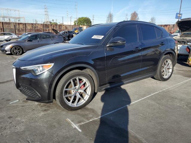 2018 Alfa Romeo Stelvio Ti Sport