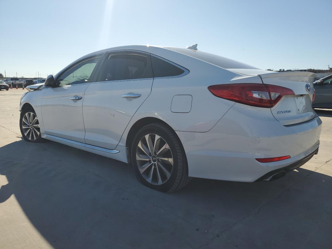 2015 Hyundai Sonata - Image 2