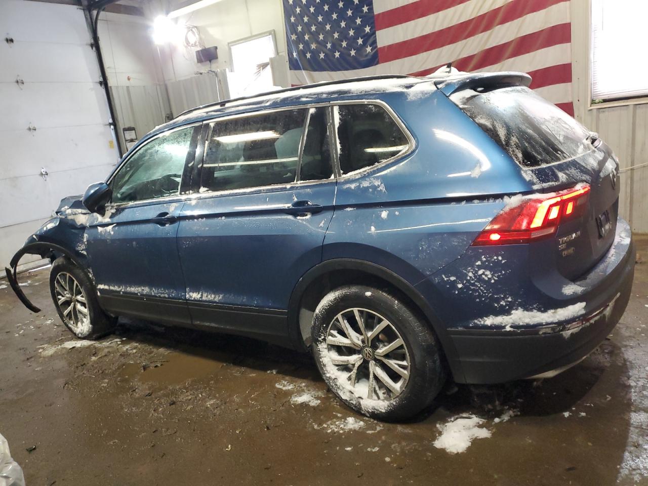 2019 Volkswagen Tiguan - Image 2