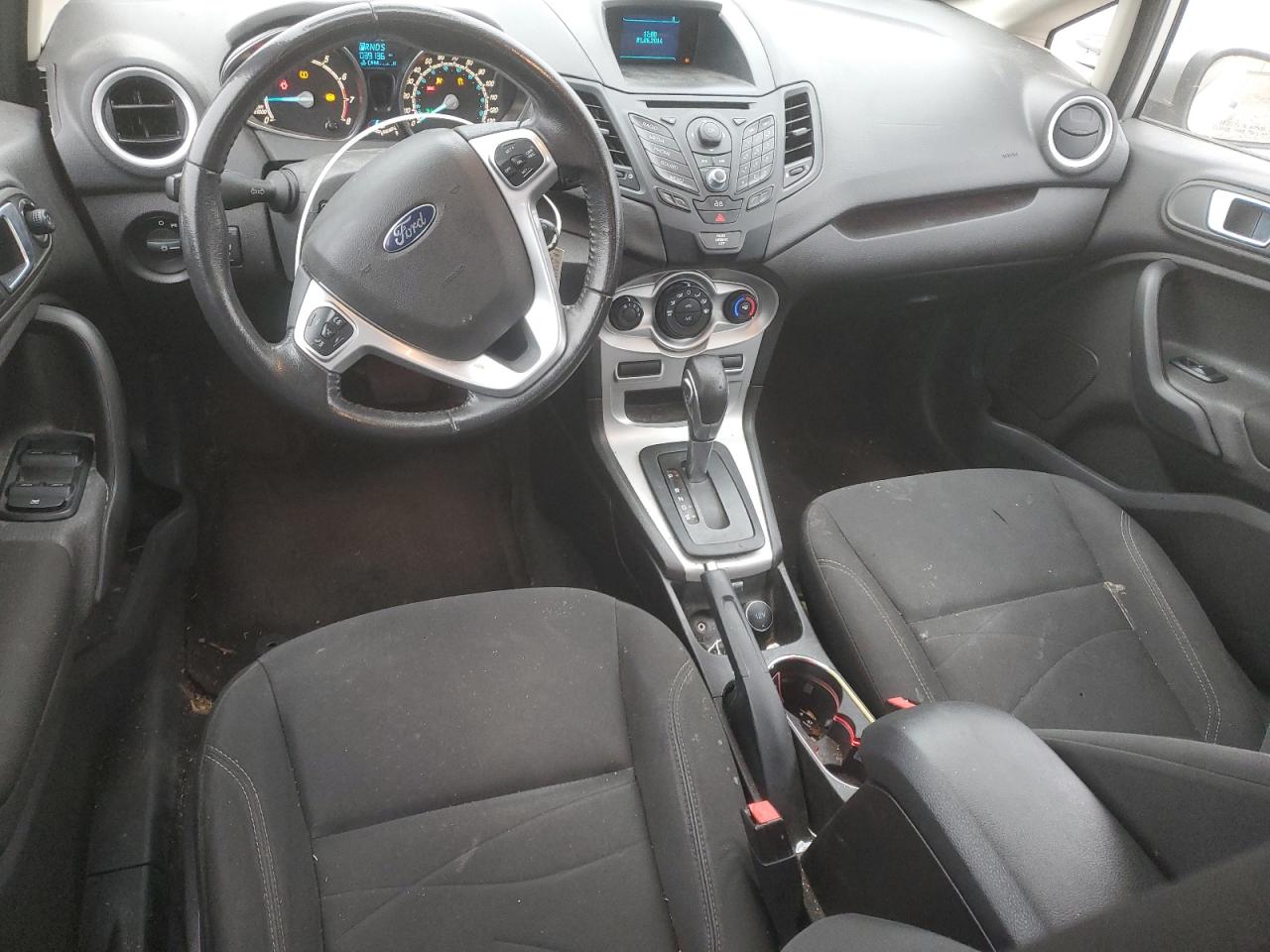 2014 Ford Fiesta - Image 8