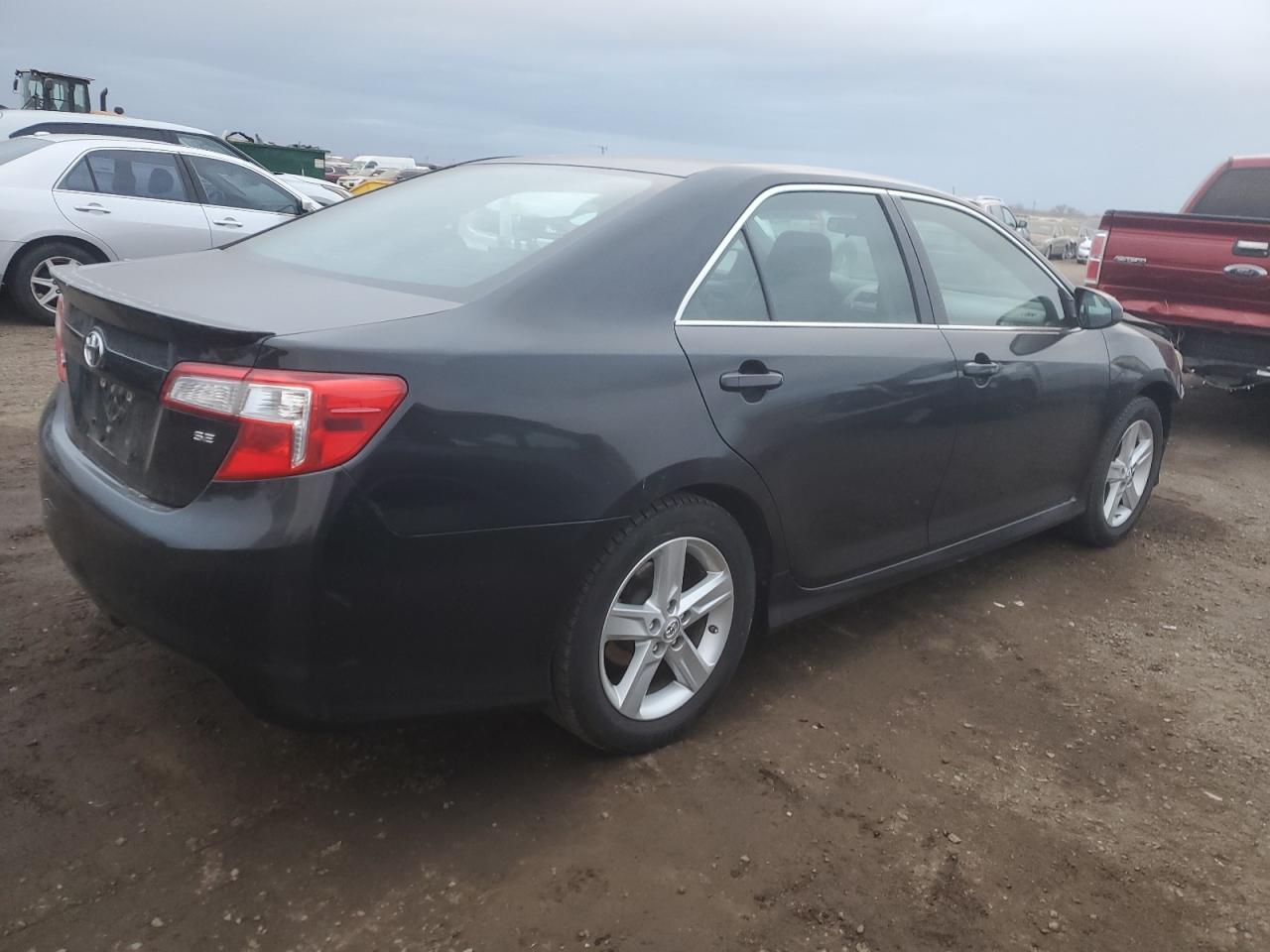 2014 Toyota Camry - Image 3