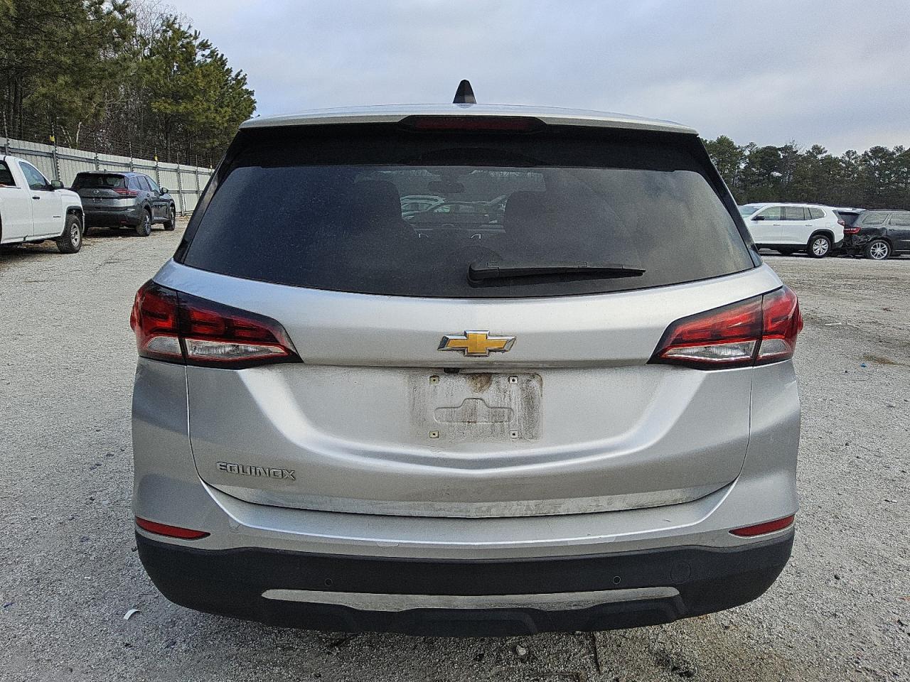 2022 Chevrolet Equinox - Image 6
