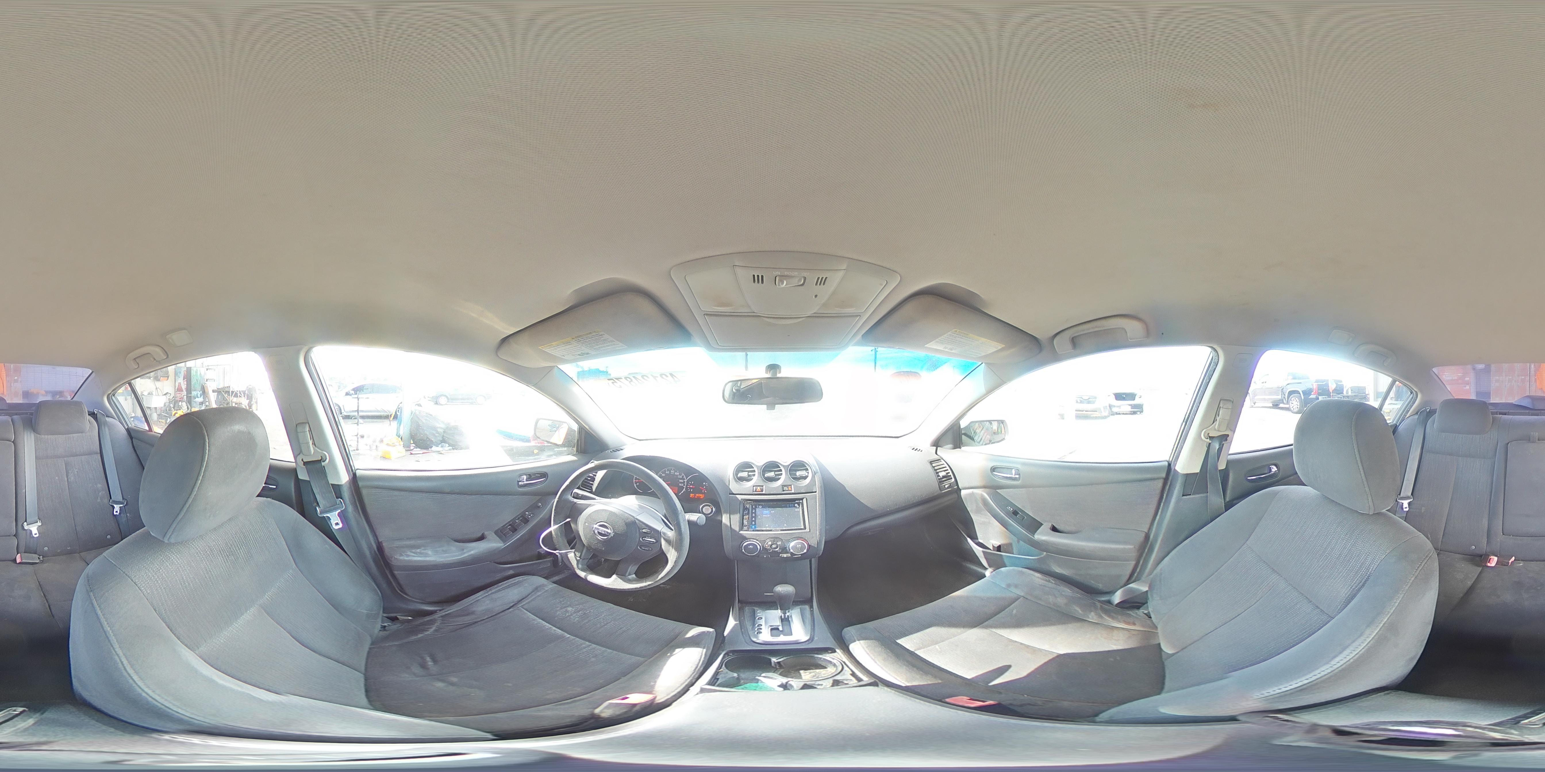 2010 Nissan Altima - Image 12