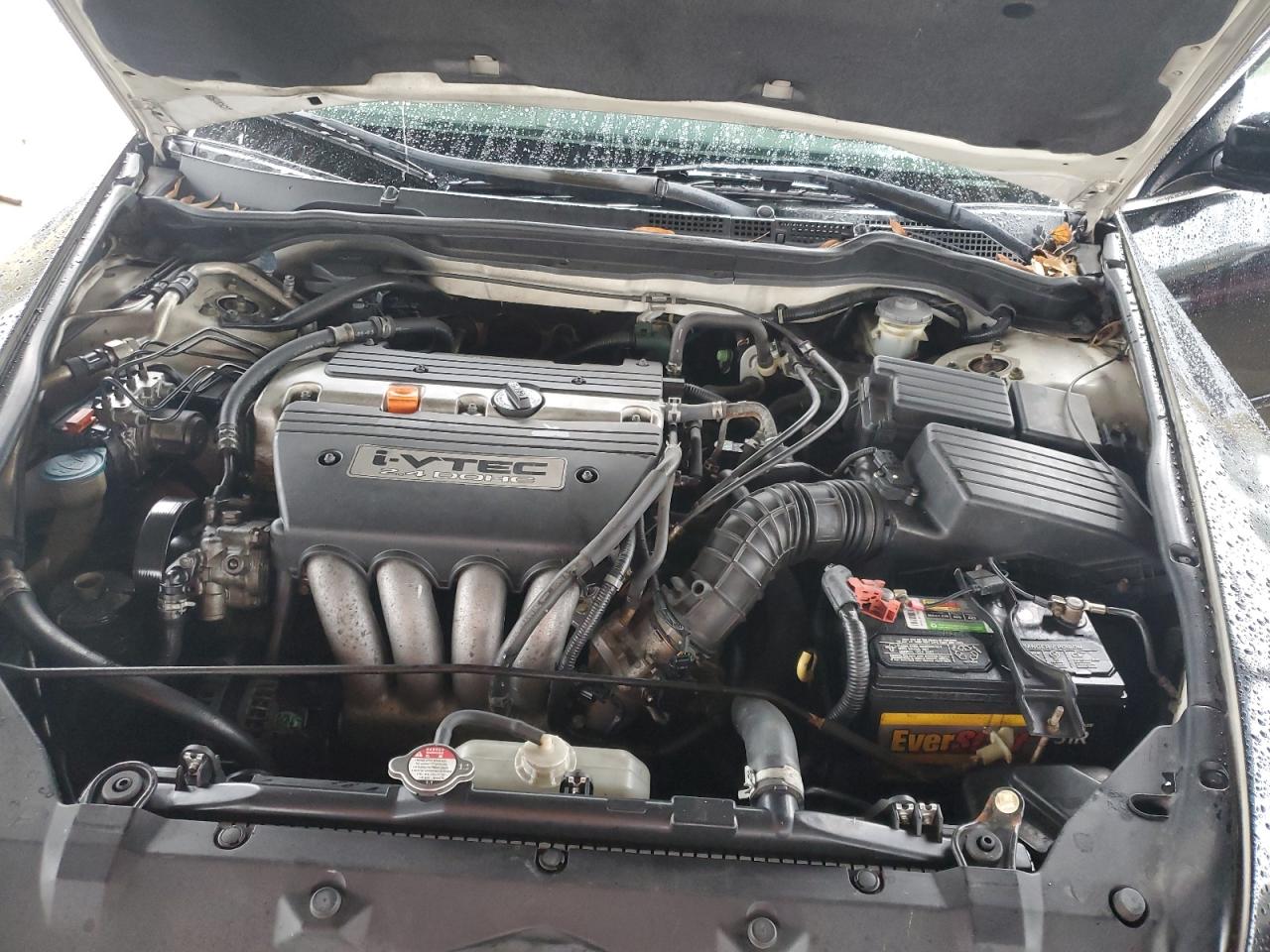 2004 Honda Accord - Image 11