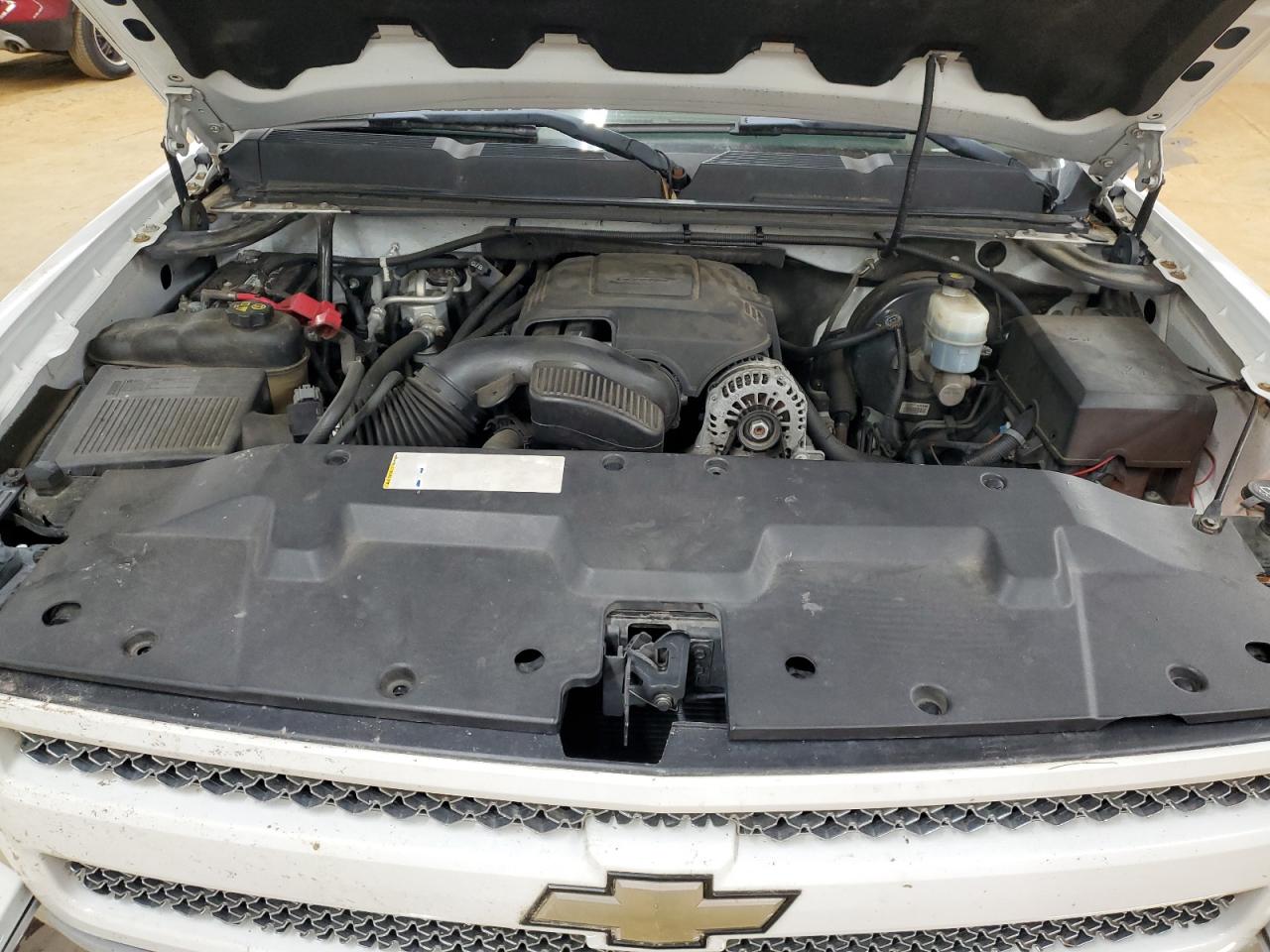 2011 Chevrolet Silverado - Image 11