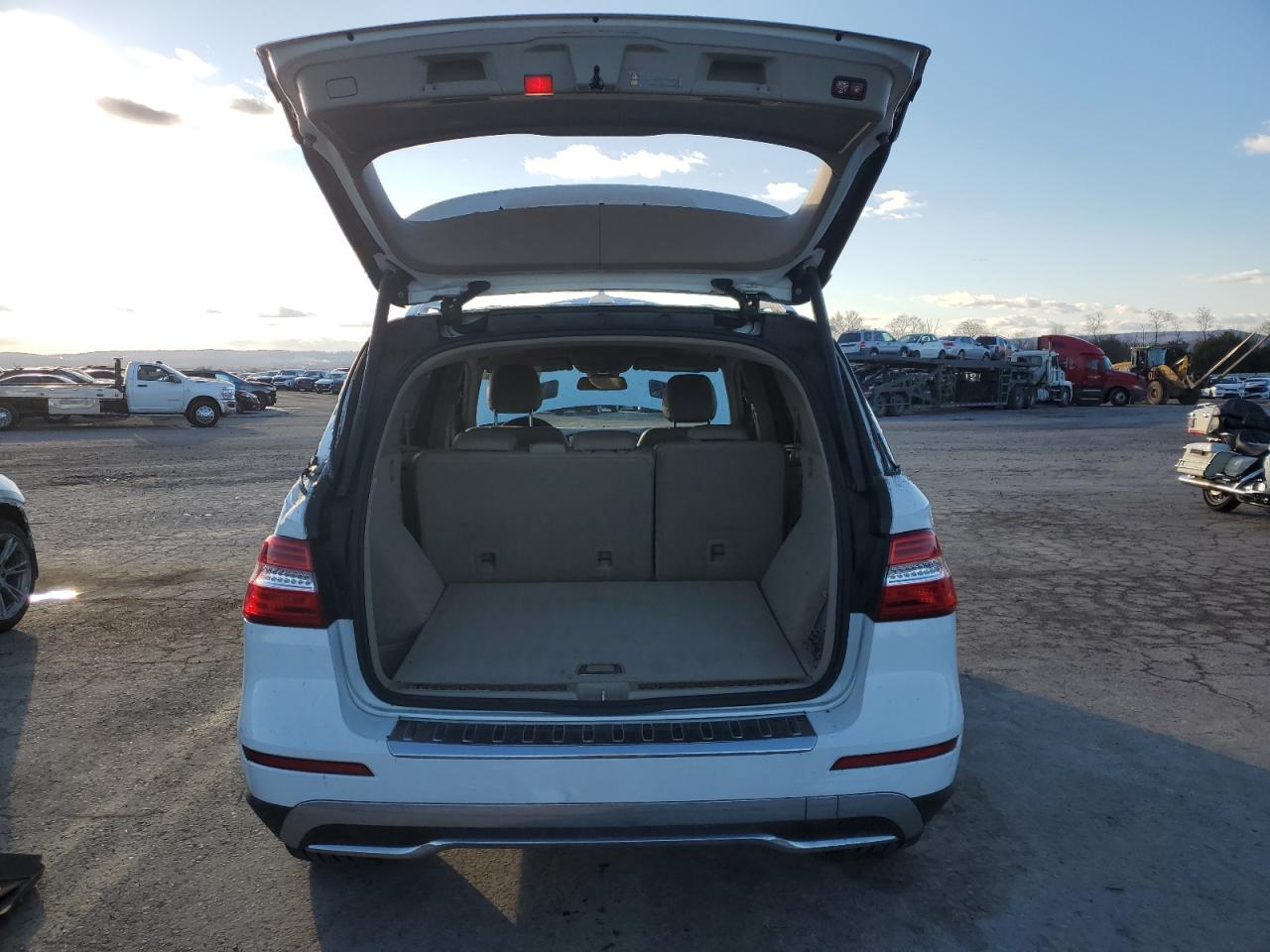 2015 Mercedes-Benz Ml 350 4Matic VIN: 4JGDA5HBXFA605532 Lot: 87927595