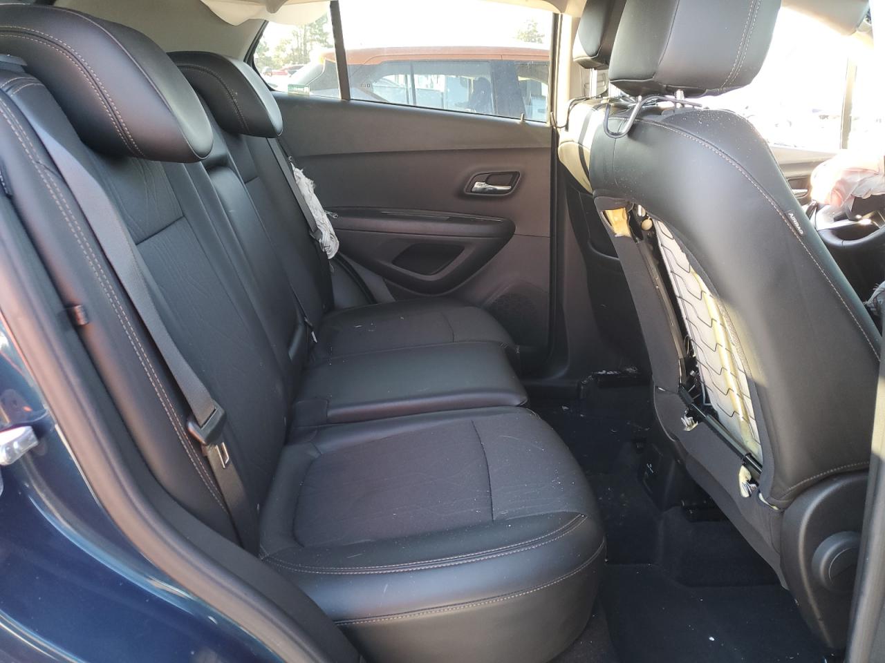 2020 Chevrolet Trax - Image 11