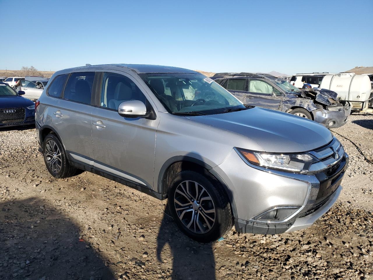2018 Mitsubishi Outlander - Image 4