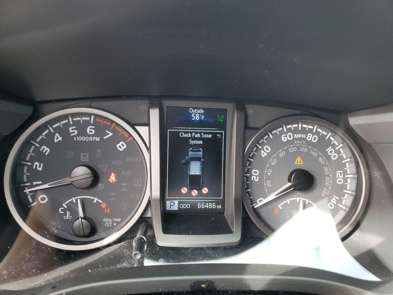 2022 Toyota Tacoma - Image 9