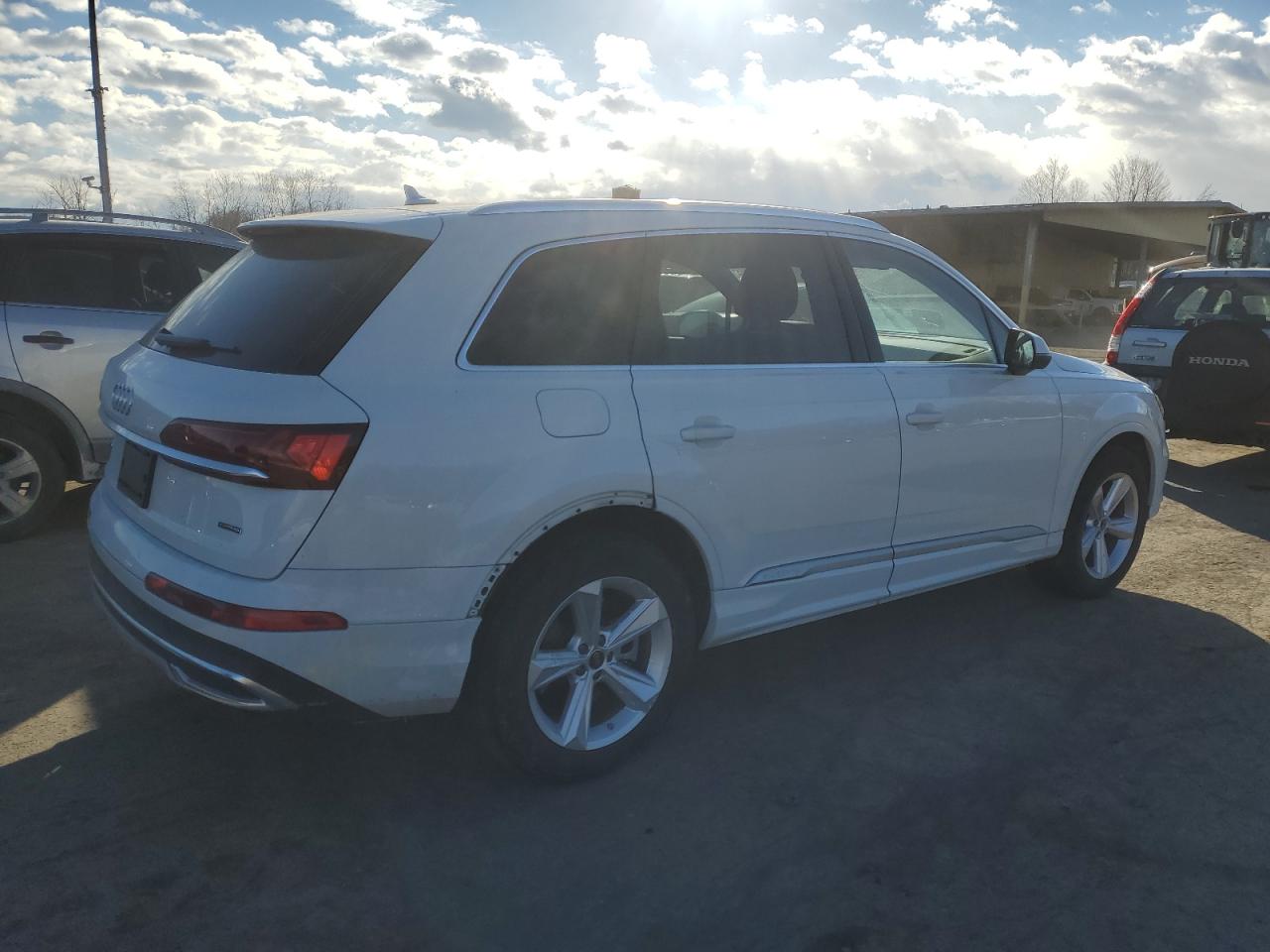 2023 Audi Q7 - Image 3