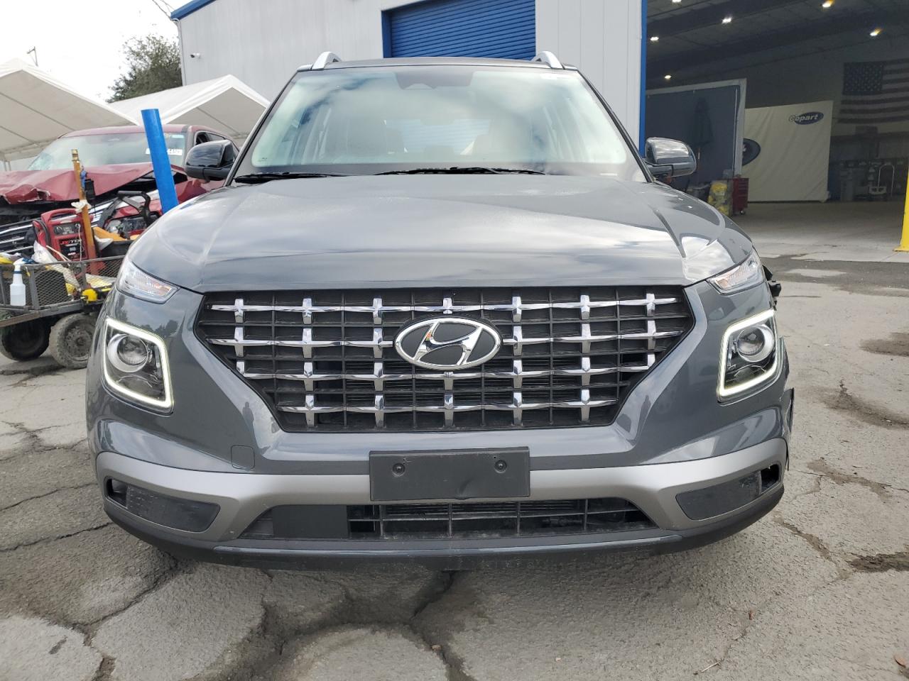 2024 Hyundai Venue - Image 5