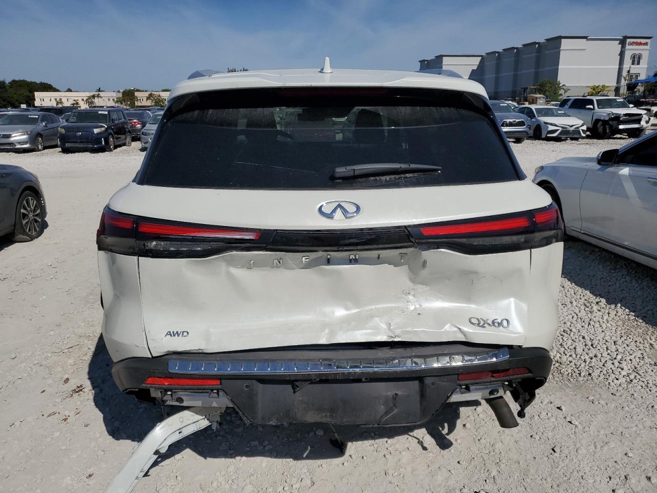 2024 Infiniti QX60 - Image 6
