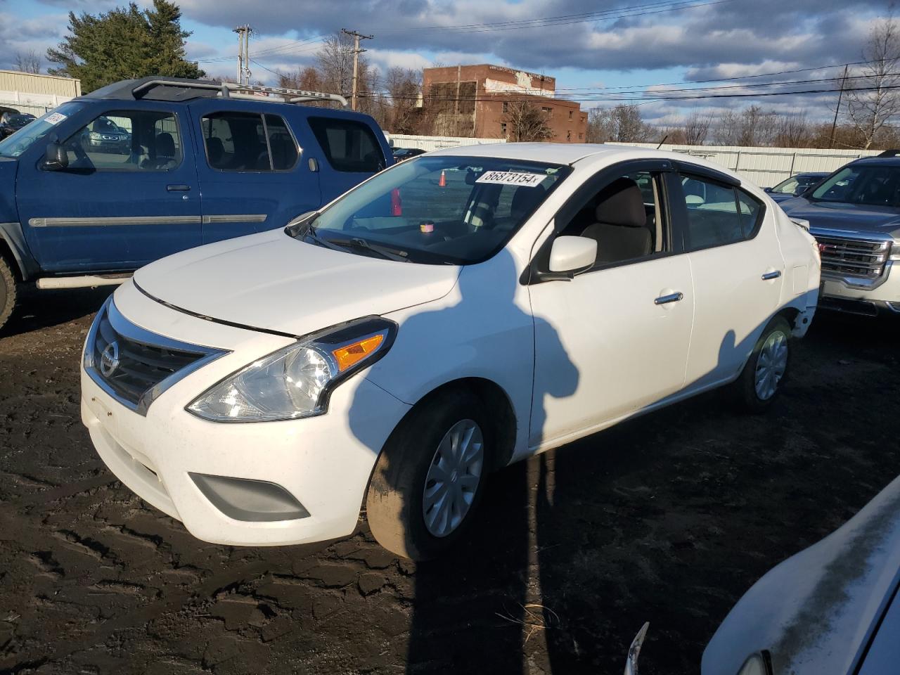 VIN 3N1CN7AP3JL802407 2018 NISSAN VERSA no.1