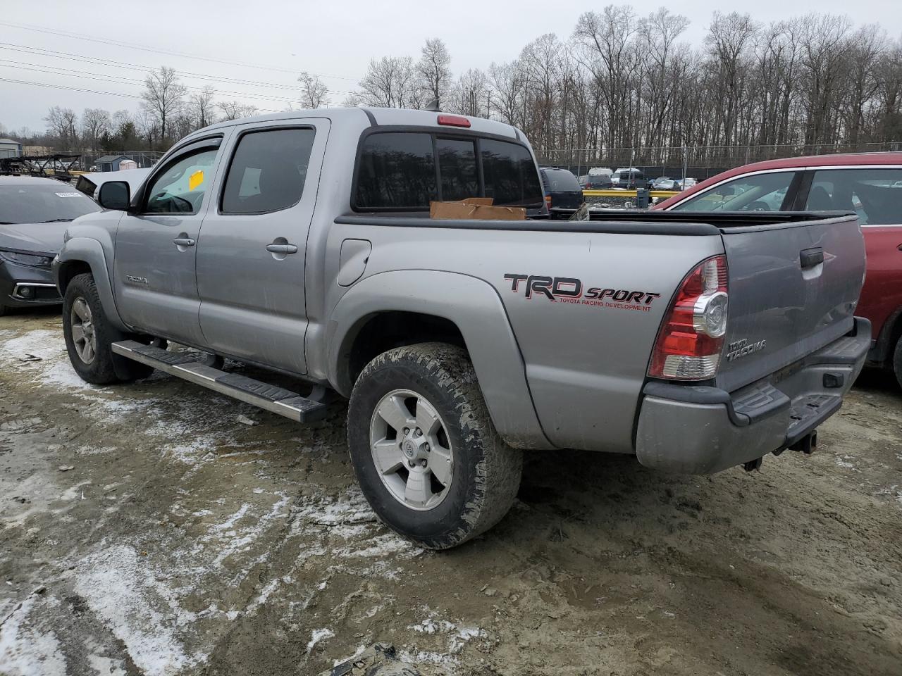 2015 Toyota Tacoma - Image 2