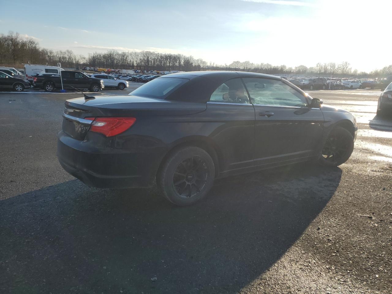 2011 Chrysler 200 - Image 3