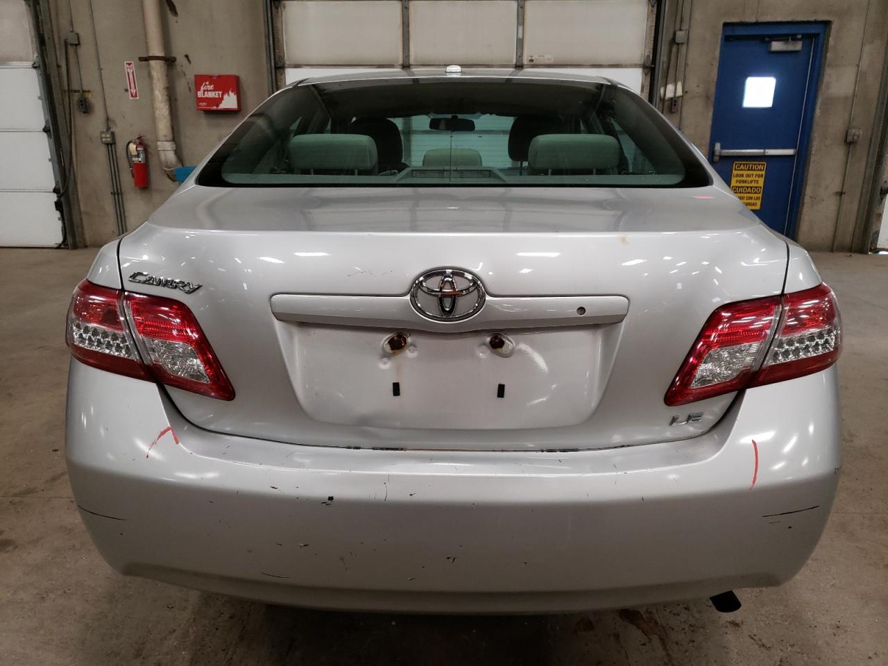 2011 Toyota Camry - Image 6