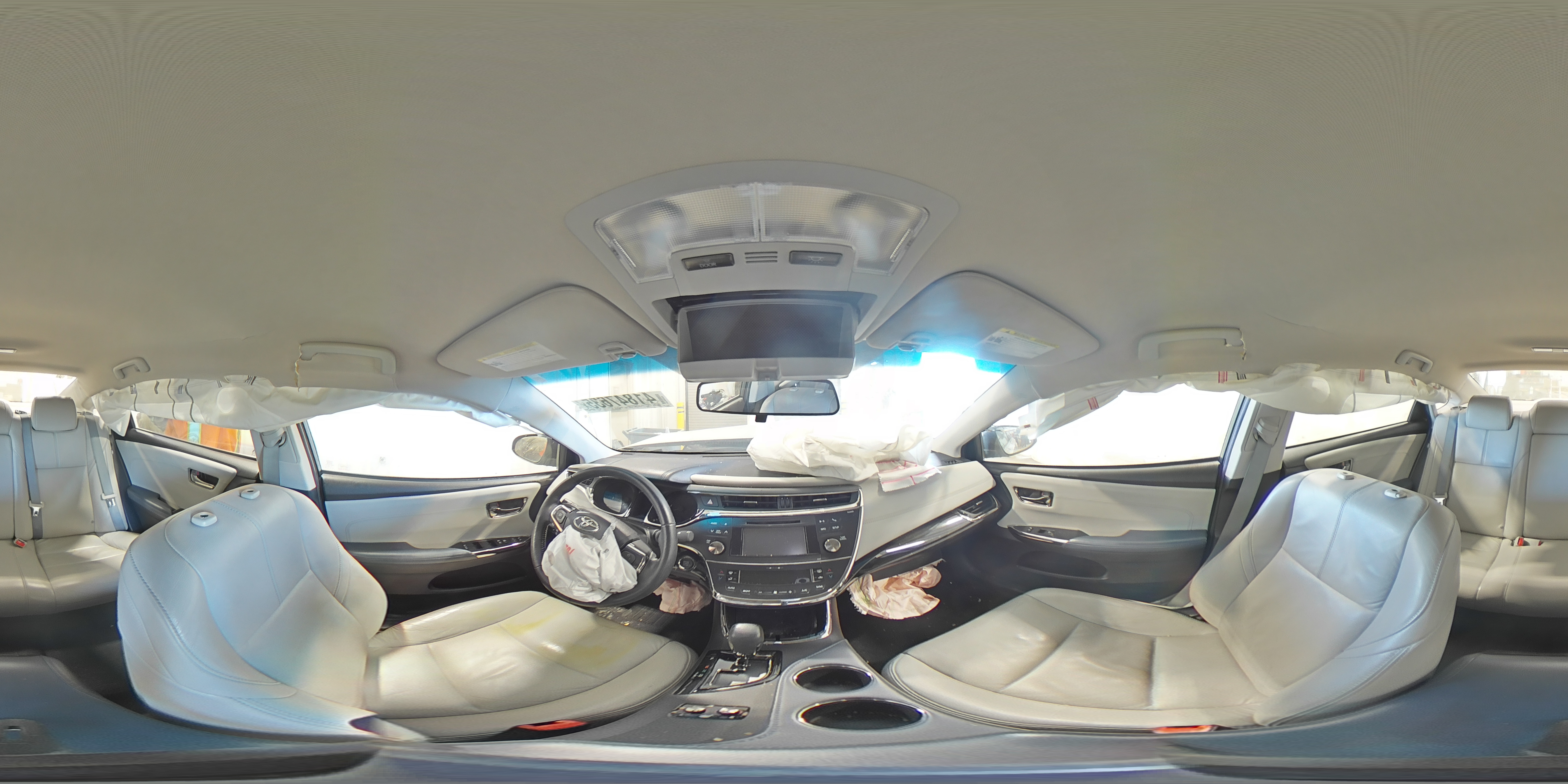 2014 Toyota Avalon - Image 12