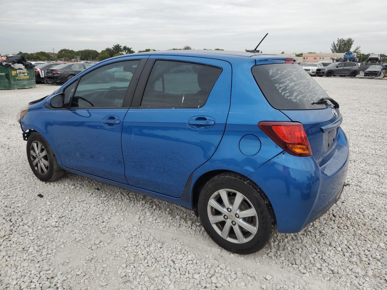 2015 Toyota Yaris - Image 2