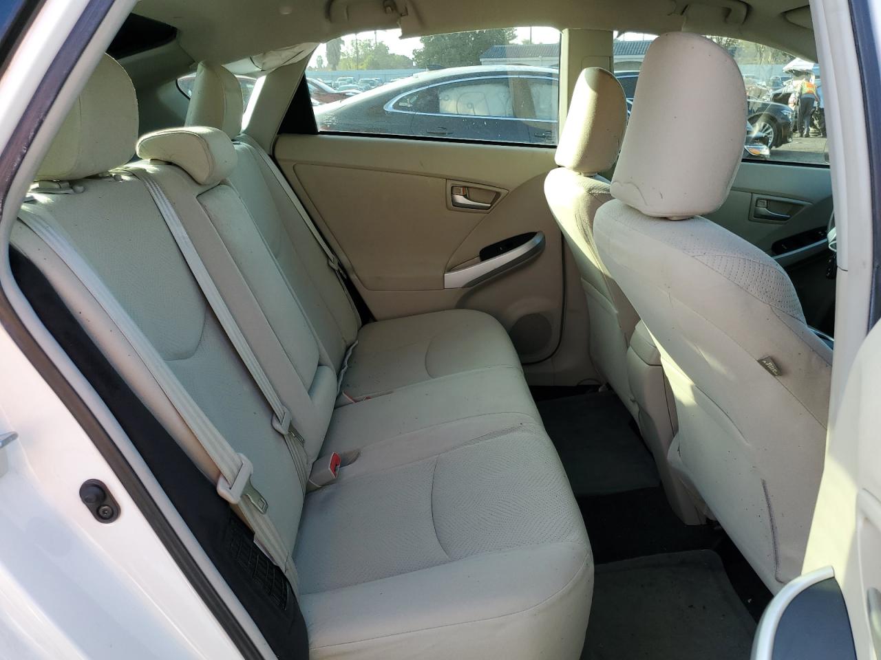 2013 Toyota Prius - Image 10