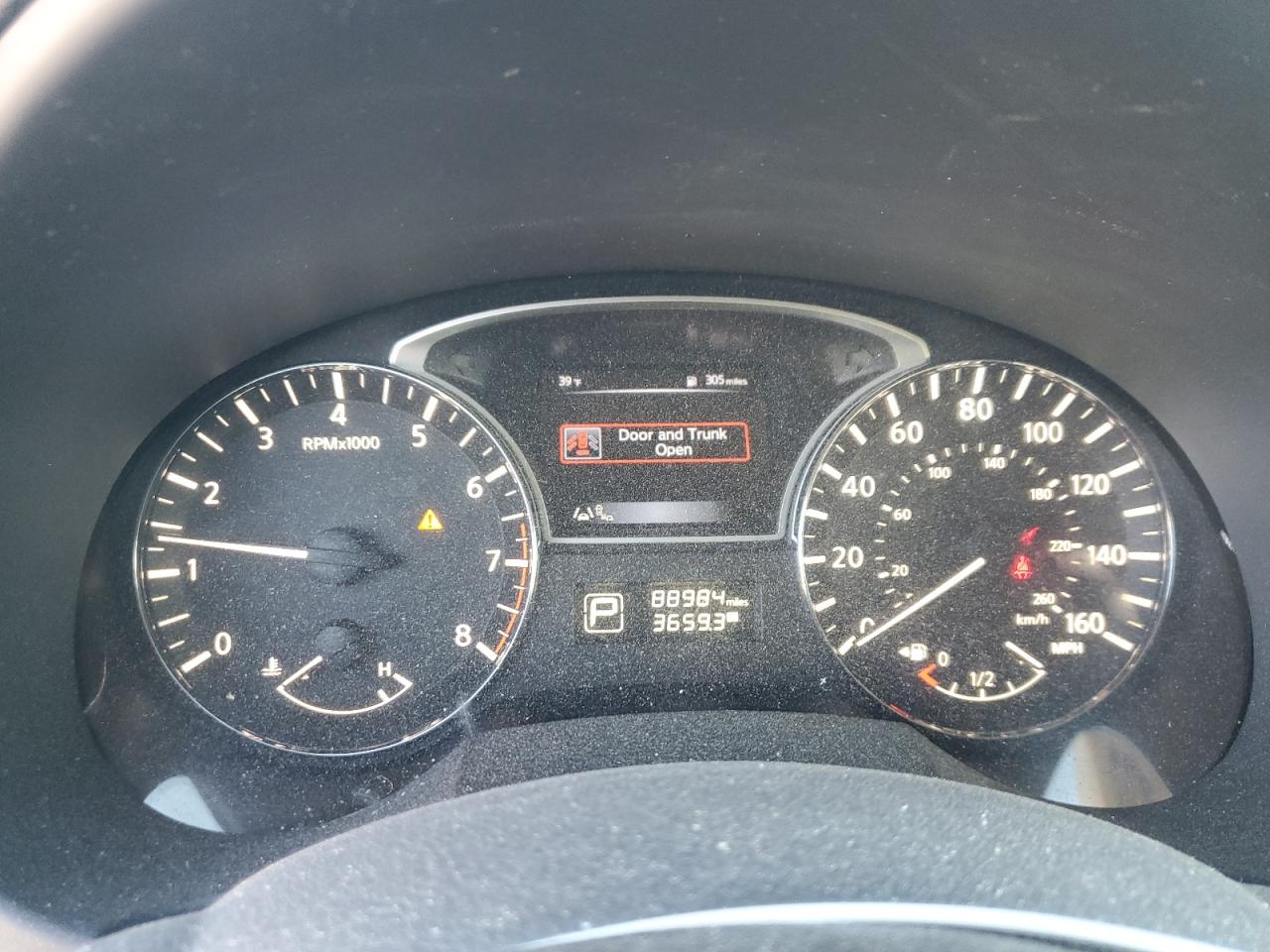 2015 Nissan Altima - Image 9