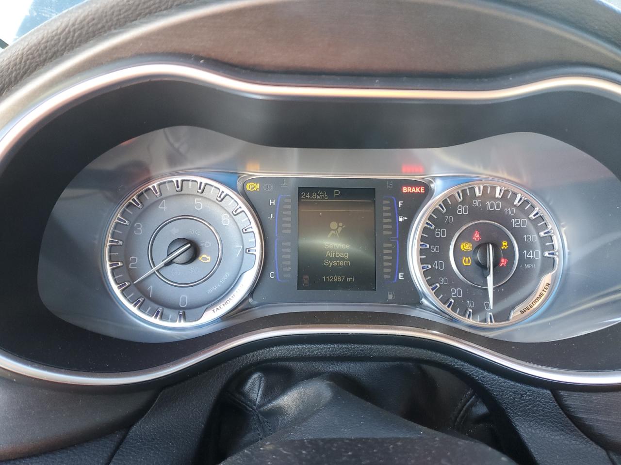 2016 Chrysler 200 - Image 9