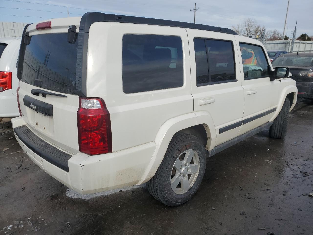2007 Jeep Commander - Image 3