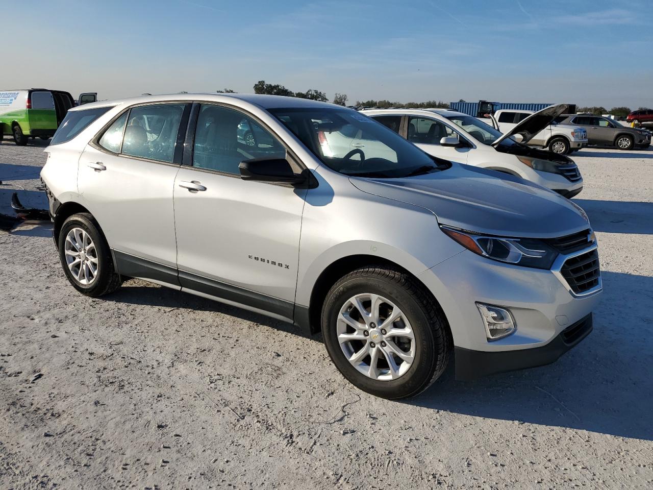 2018 Chevrolet Equinox - Image 4
