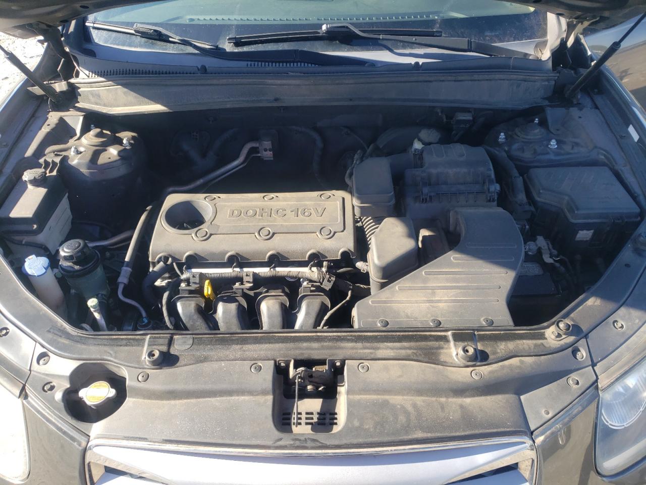 2012 Hyundai Santa Fe - Image 12