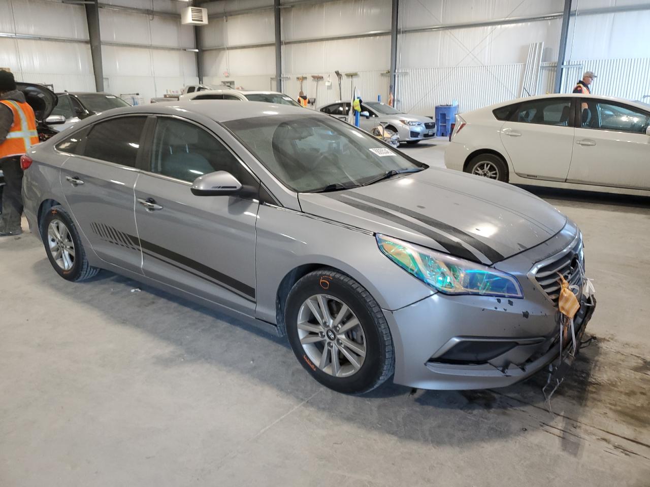 2016 Hyundai Sonata - Image 4