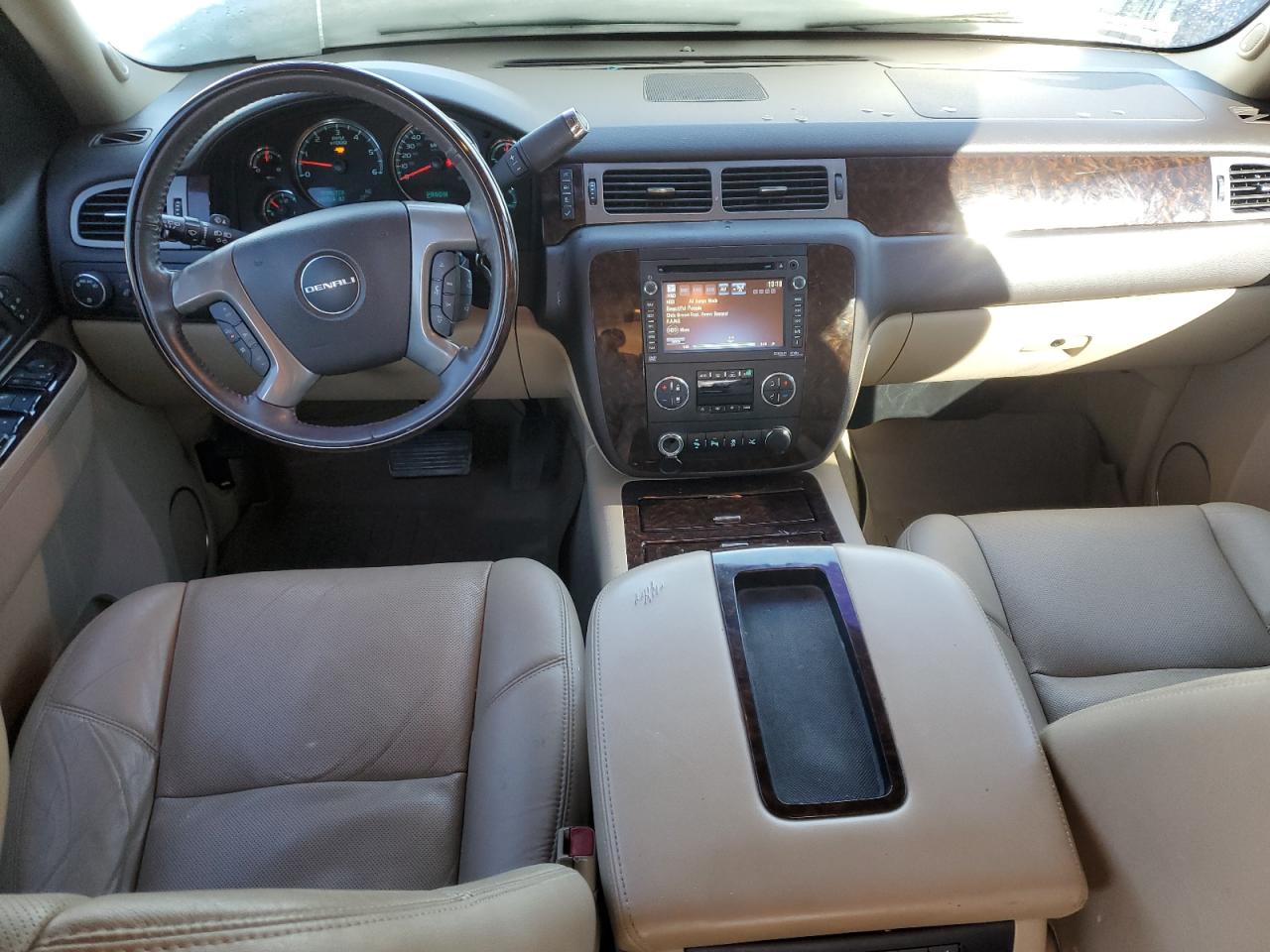 2013 GMC Yukon - Image 8