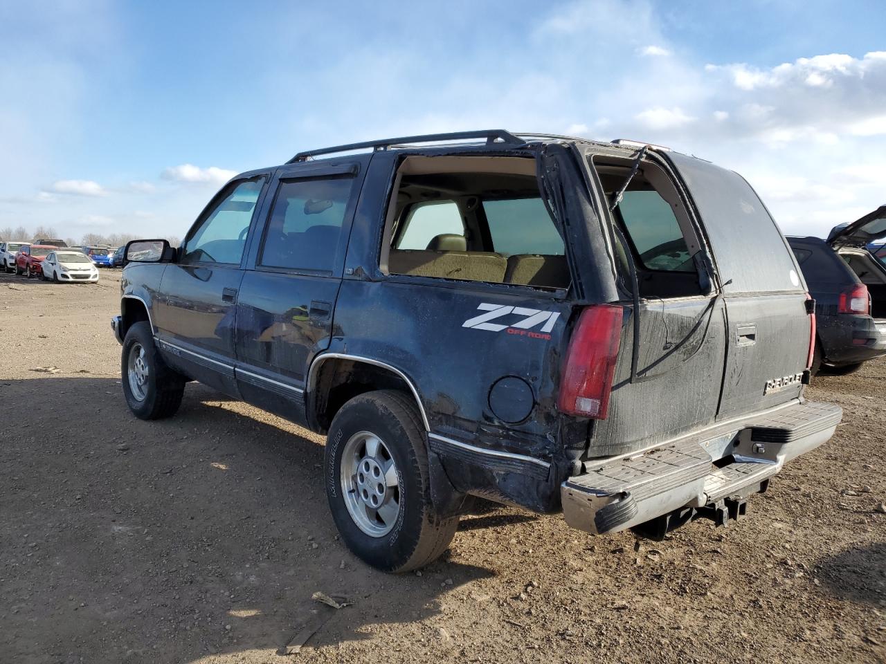 1999 Chevrolet Tahoe - Image 2