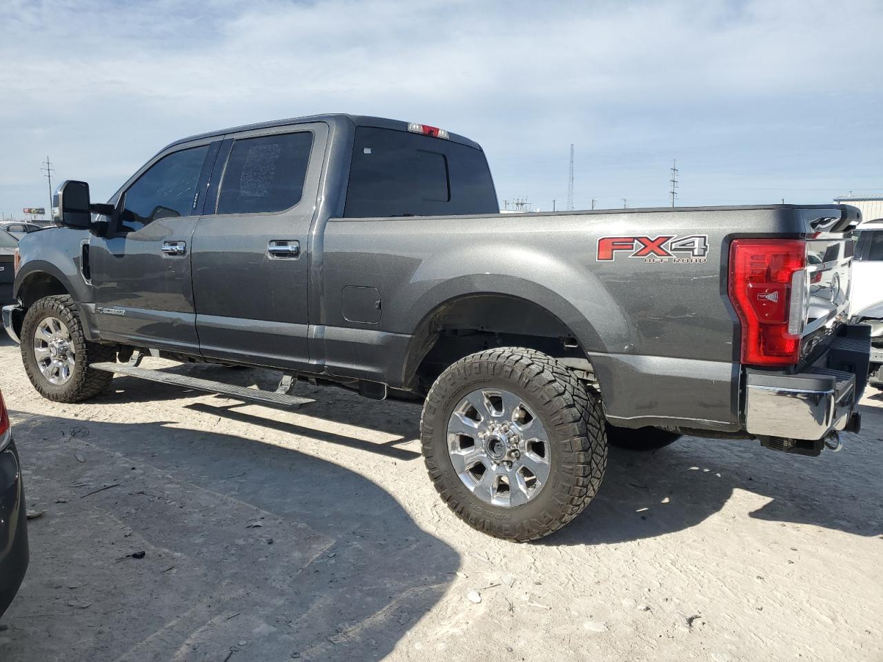 VIN 1FT7W2BT1HEE81844 2017 FORD F250 no.2