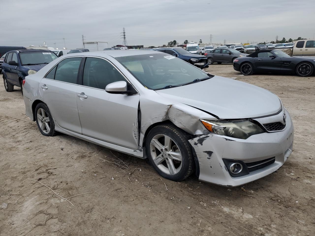 2013 Toyota Camry - Image 4