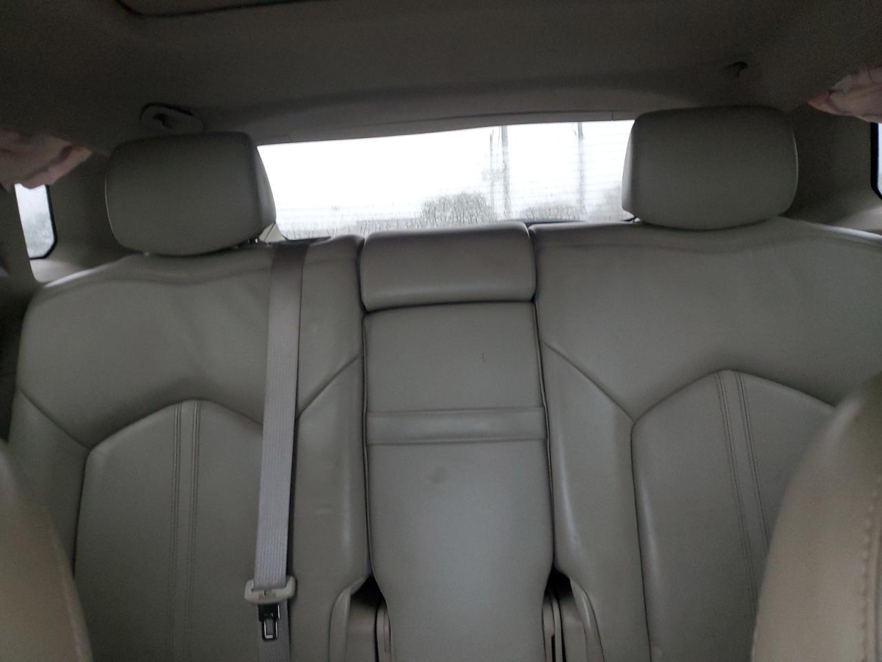 2011 Cadillac SRX - Image 10