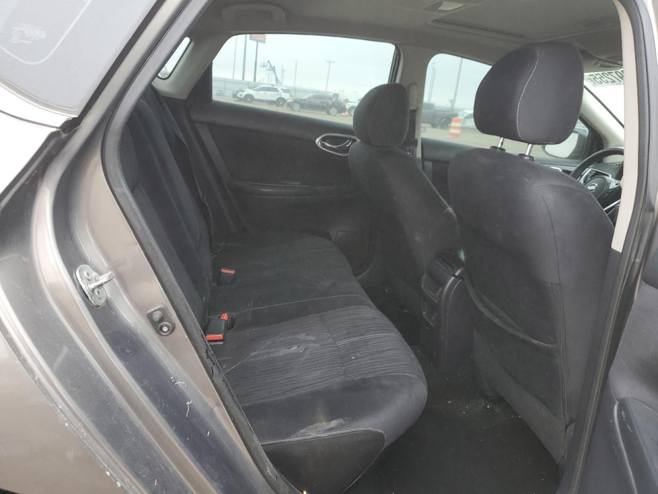 2017 Nissan Sentra - Image 10