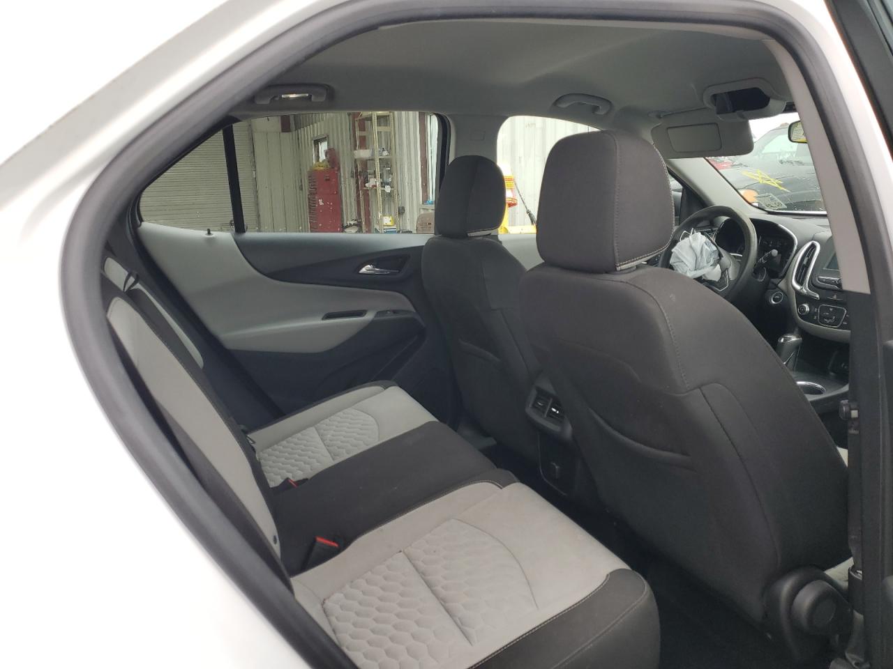 2018 Chevrolet Equinox - Image 10