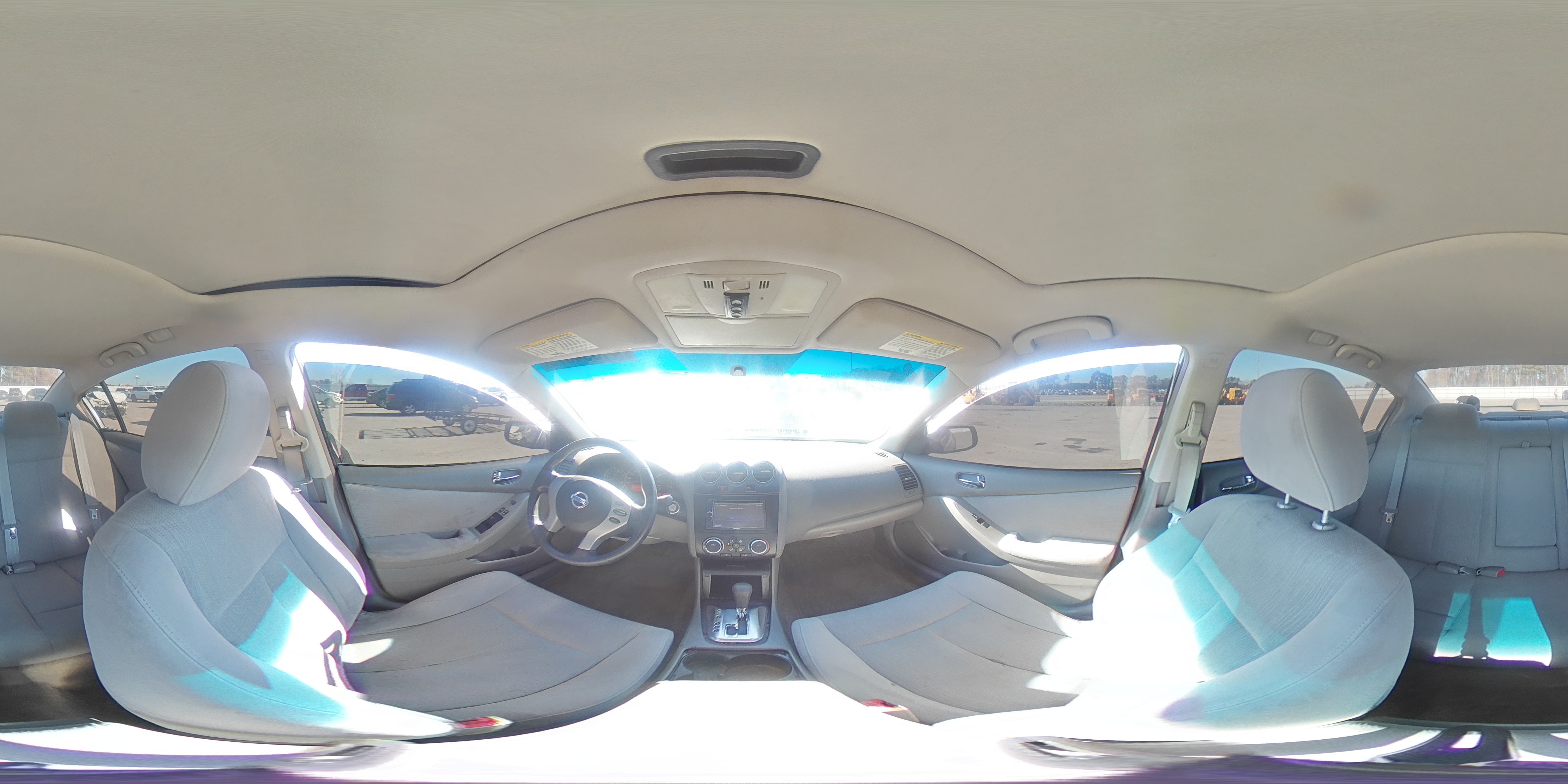 2010 Nissan Altima - Image 12