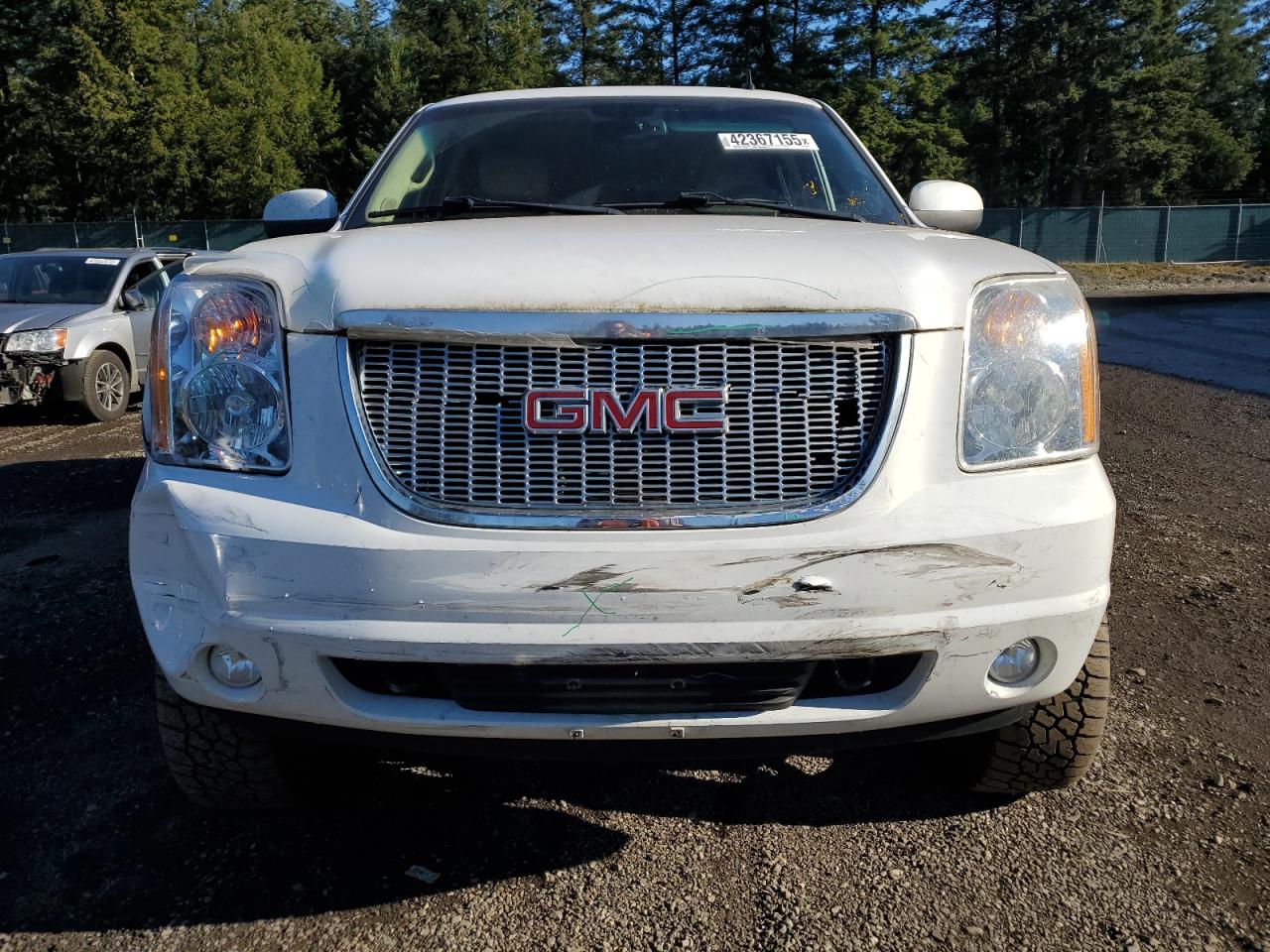 2012 GMC Yukon - Image 5