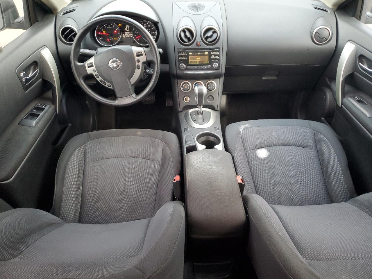 2015 Nissan Rogue - Image 8