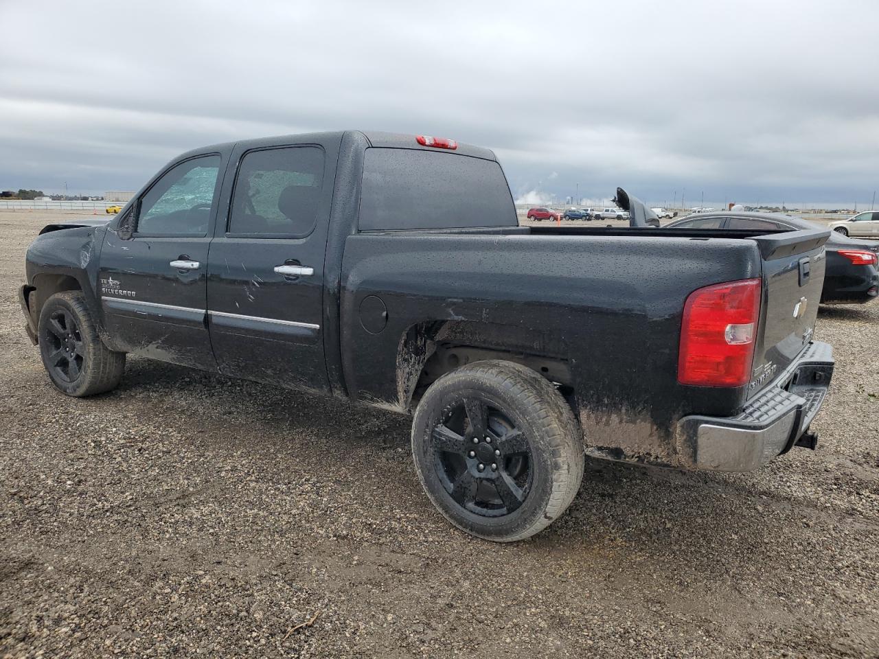 2011 Chevrolet Silverado - Image 2