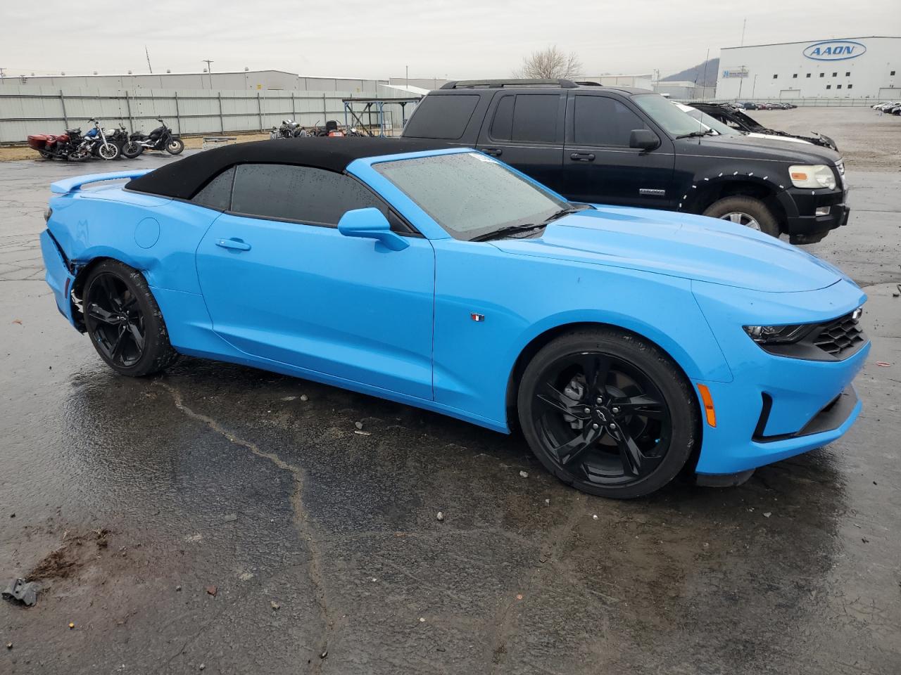 2023 Chevrolet Camaro - Image 4