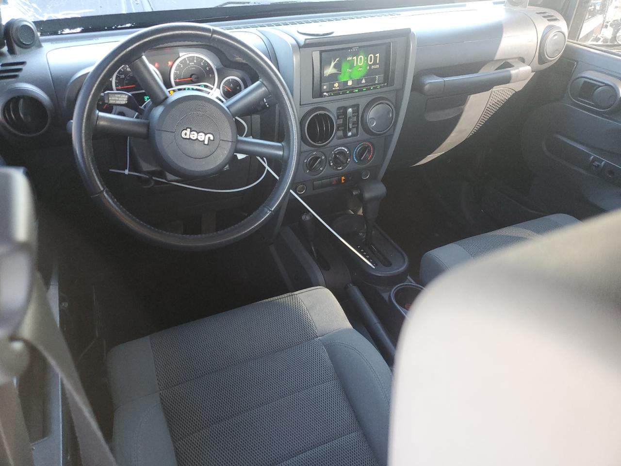 2007 Jeep Wrangler Sahara VIN: 1J8GA591X7L210904 Lot: 60802115