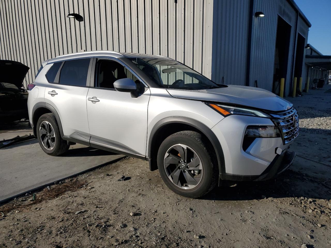 2024 Nissan Rogue - Image 4