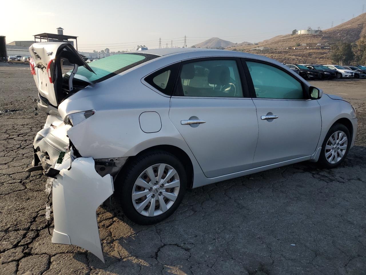 2015 Nissan Sentra - Image 3