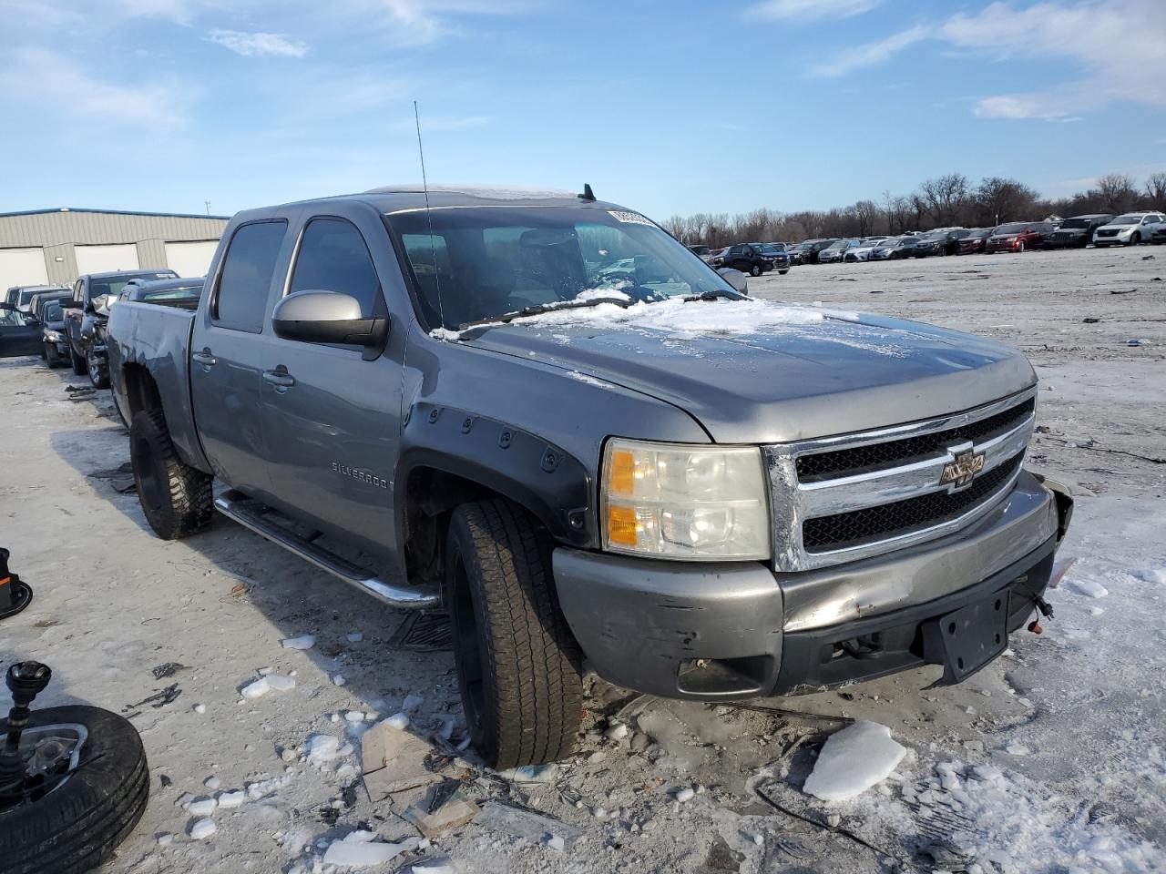 2008 Chevrolet Silverado - Image 4